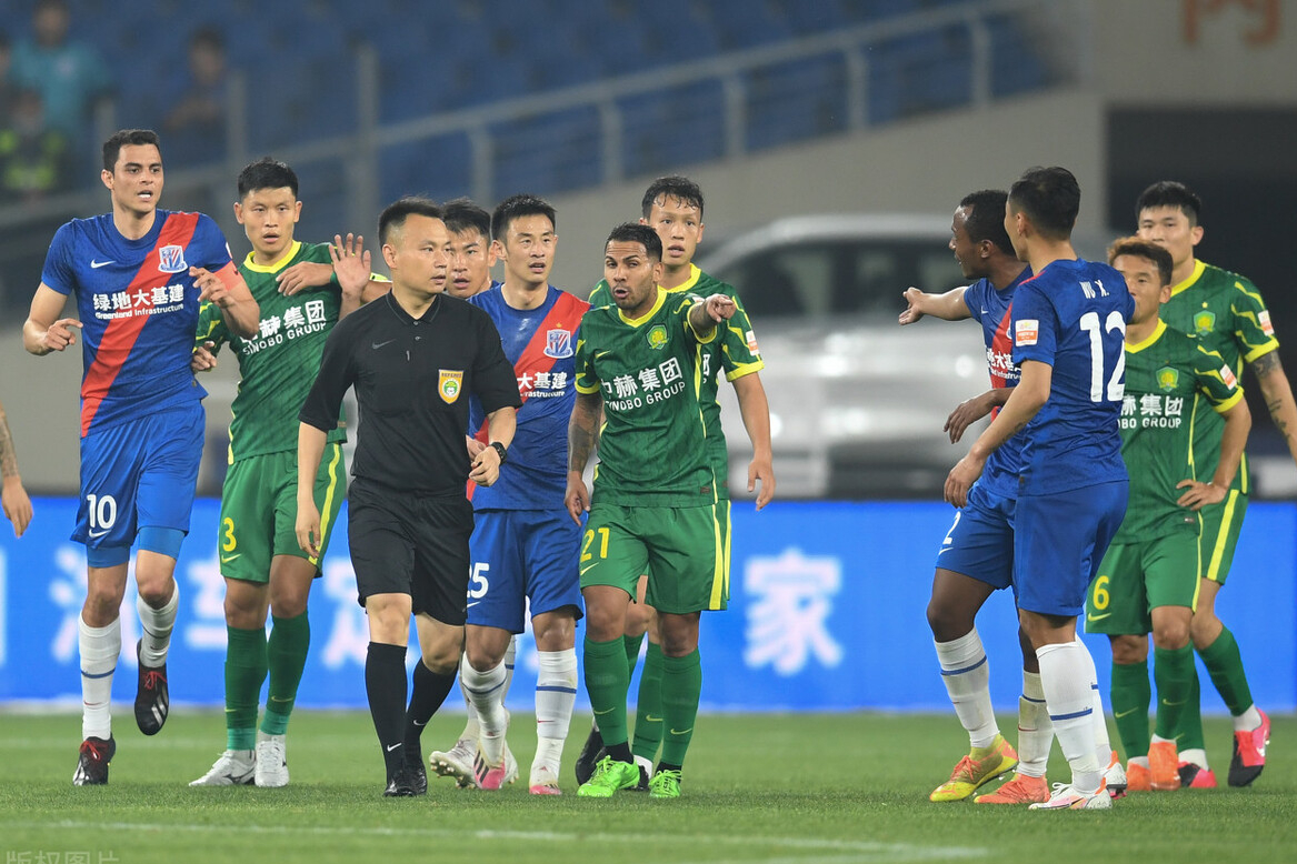 丹麦队悍然取胜,锁定晋级名额 丹麦队悍然取胜,锁定晋级名额