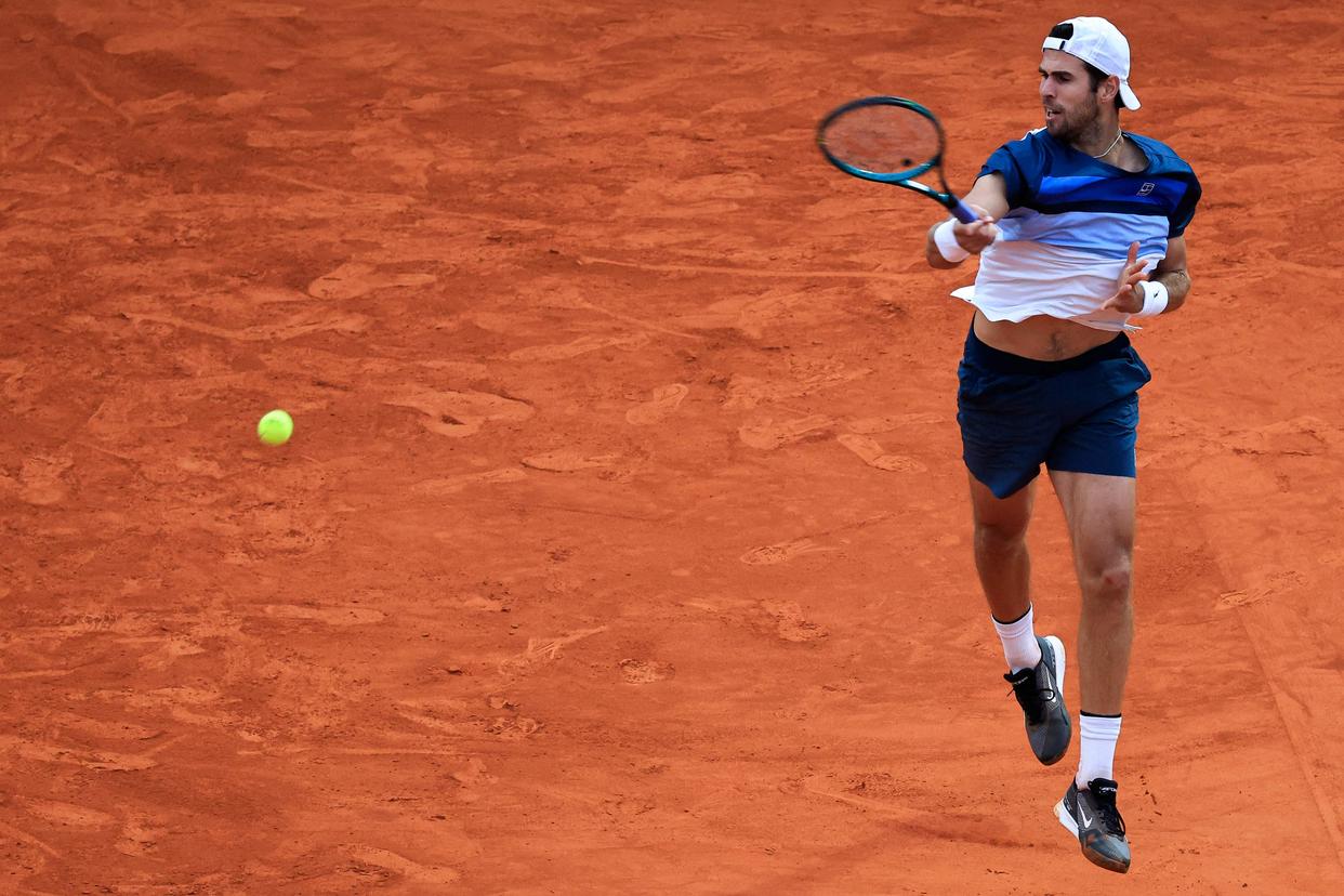 关于日本网球队鏖战西班牙网球队，梅德韦杰夫统治全场的信息