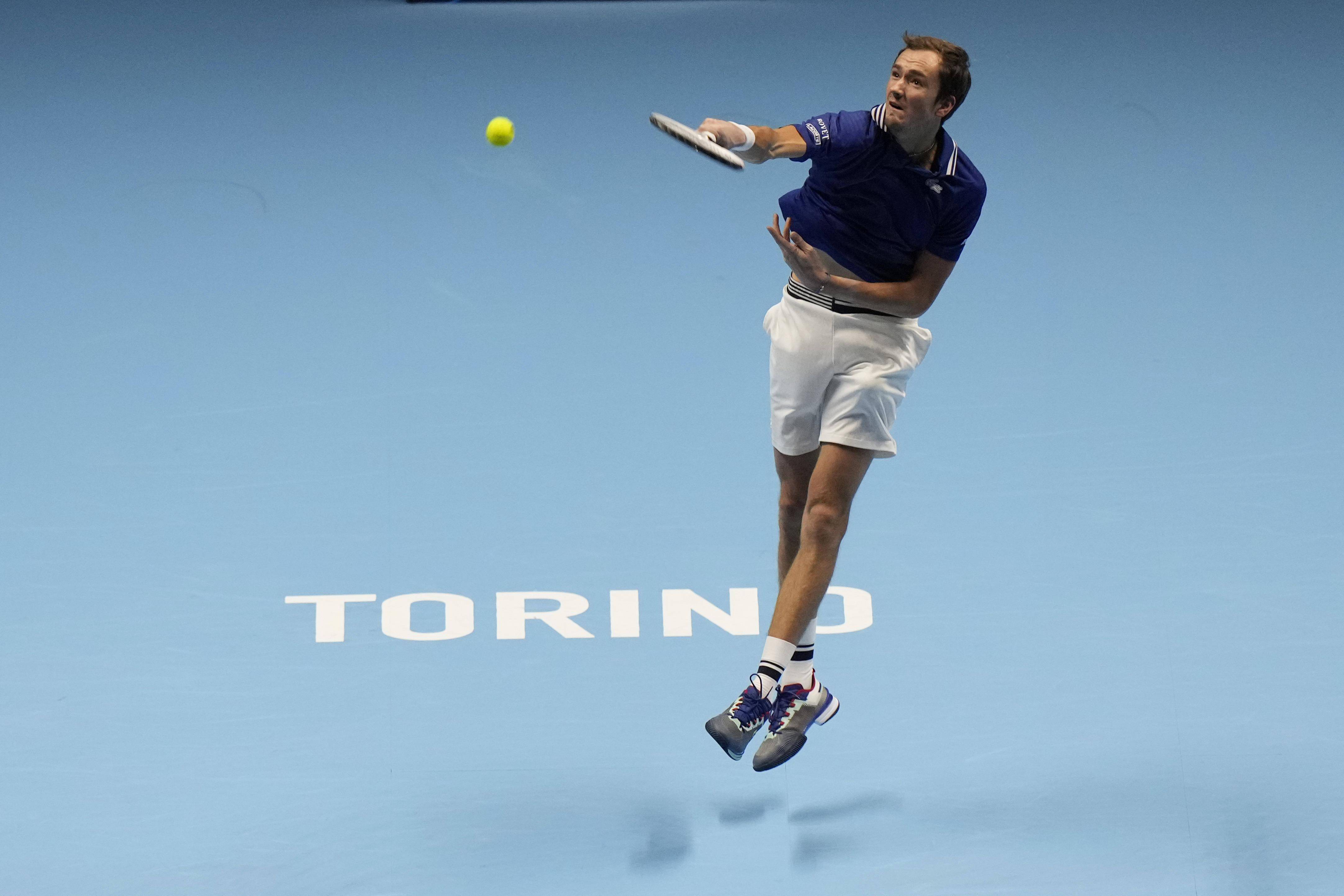 欧洲网球队爆冷意大利网球队,梅德韦杰夫高光表现的简单介绍 欧洲网球队爆冷意大利网球队,梅德韦杰夫高光表现的简单介绍