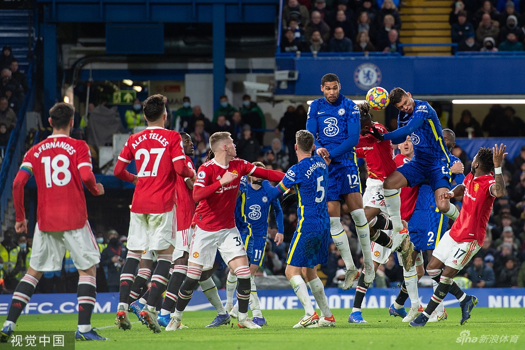 奥地利绝杀曼联，若日尼奥刷新纪录