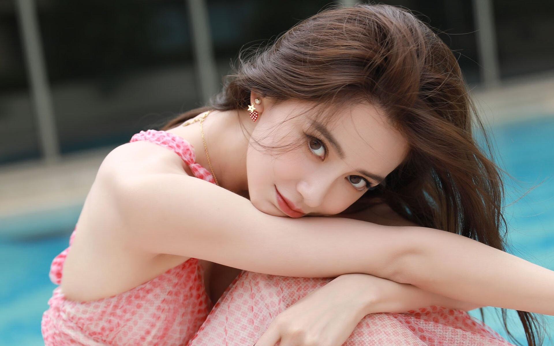 足球双焦点,德甲争冠战白热化,加拿大国家队强势打穿牙买加