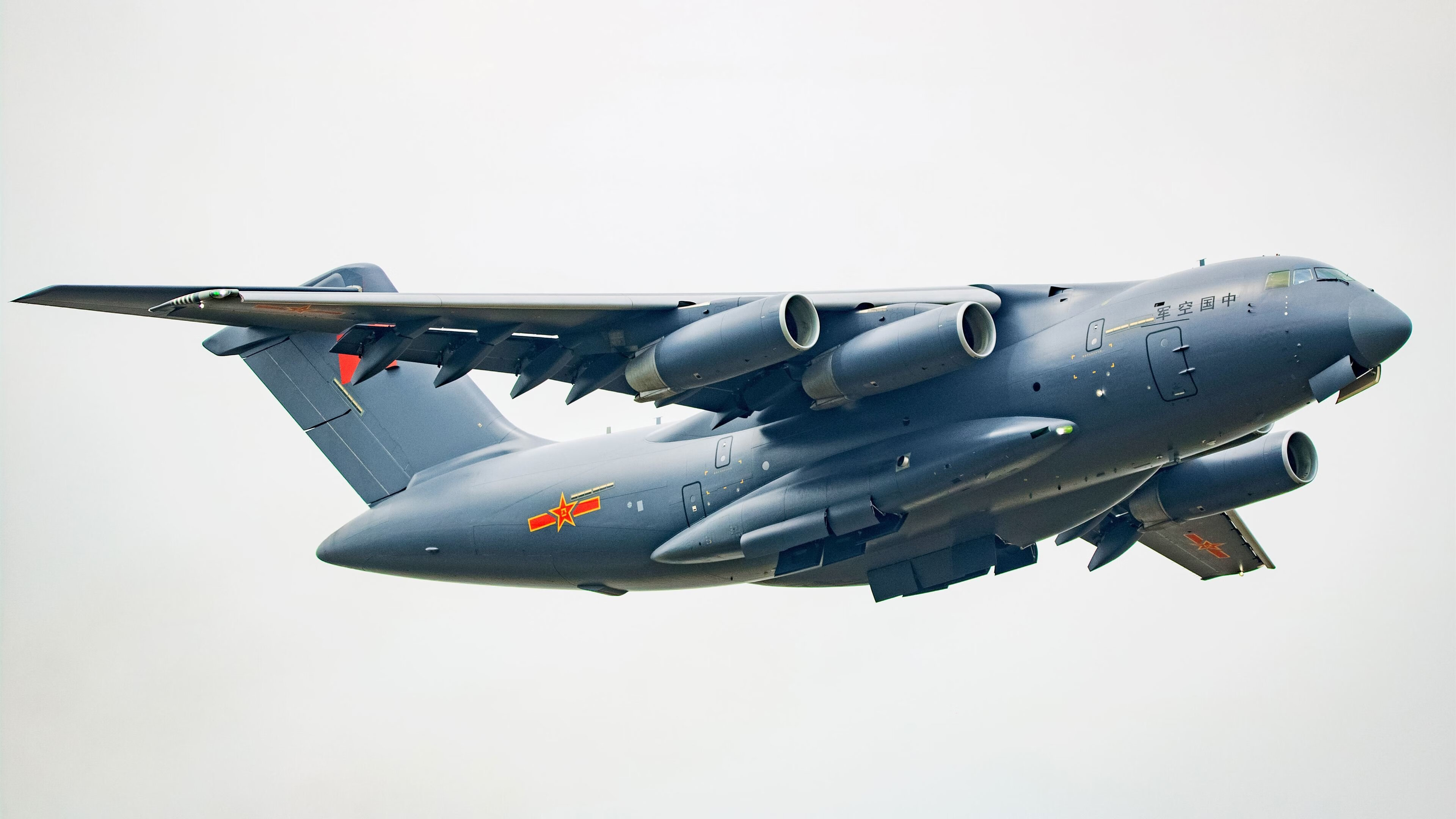 巴雷拉一剑封喉，平民那不勒斯如何将巴黎圣日耳曼推下神坛